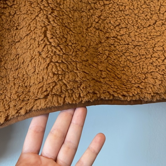 Francesca’s Studio 19 XS Kelly Sherpa Pullover Sweater Camel NWT - Picture 7 of 9